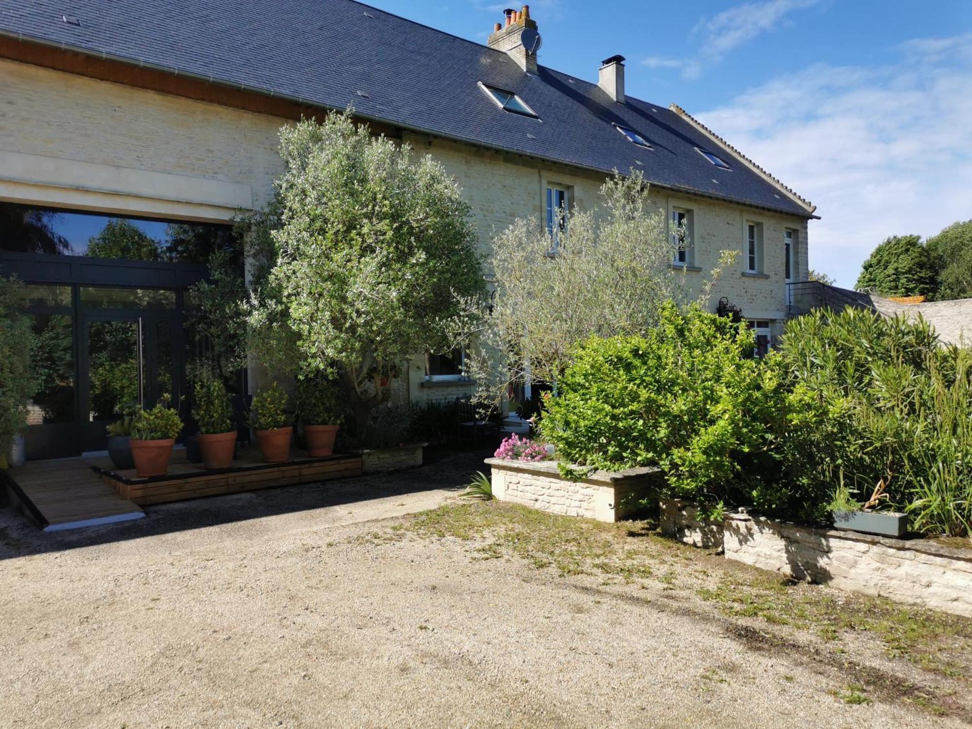 Grenier De L, Iris Sainte-Croix-sur-Mer